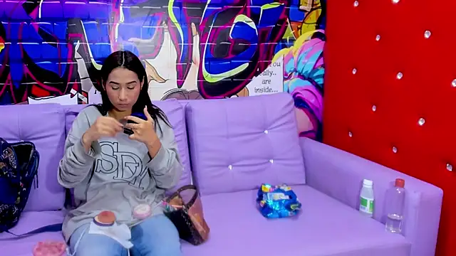 miacam-hot online show from December 21, 2025, 12:23 pm