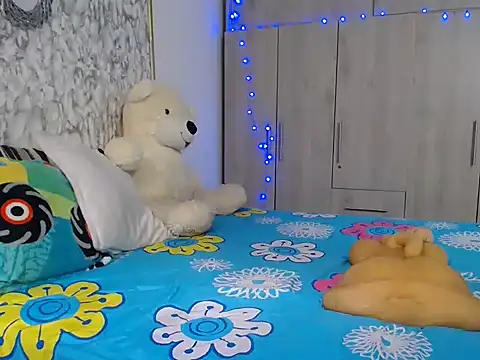 agatfox online show from December 20, 2025, 6:04 pm