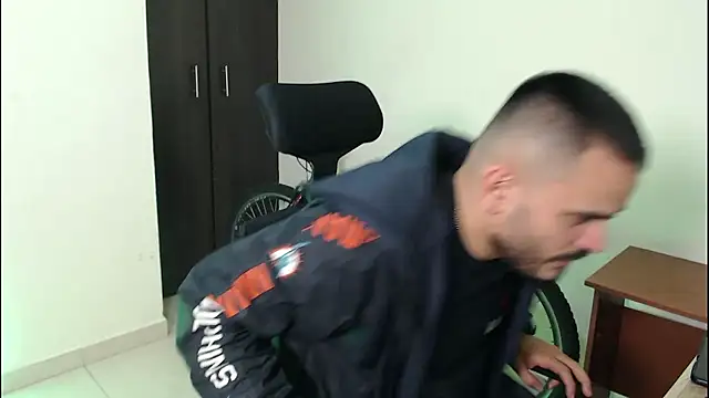 cowboyht online show from November 15, 2025, 7:10 pm