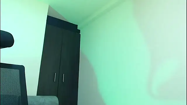 cowboyht online show from November 23, 2025, 2:33 am