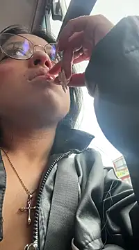 Snapshot of vaness_weet chatting on January 9, 2025, 6:36 pm vaness weet online show from January 9, 2025, 6:36 pm