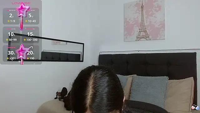 Snapshot of vaness_weet chatting on July 1, 2026, 8:19 pm vaness weet online show from July 1, 2026, 8:19 pm