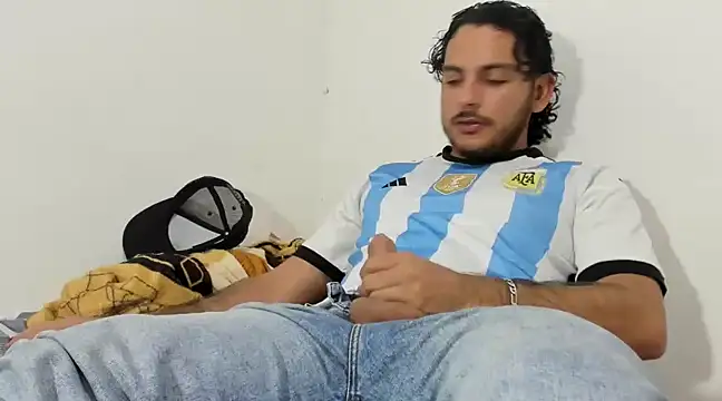 tuyo1995 online show from March 18, 2025, 12:27 am