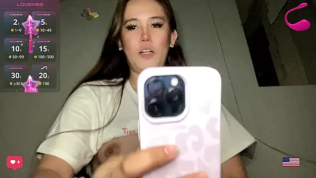 Snapshot of MeganTheRarest chatting on April 30, 2026, 9:59 am MeganTheRarest online show from April 30, 2026, 9:59 am