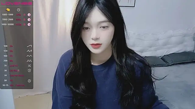 QiuPeiPeimmm online show from February 19, 2025, 11:28 am