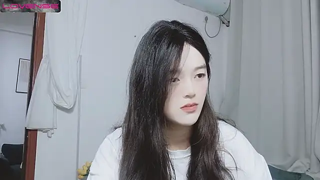 QiuPeiPeimmm online show from March 19, 2025, 2:46 pm