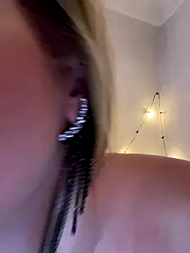 Snapshot of Lady__Maria chatting on November 6, 2025, 4:52 pm Lady Maria online show from November 6, 2025, 4:52 pm