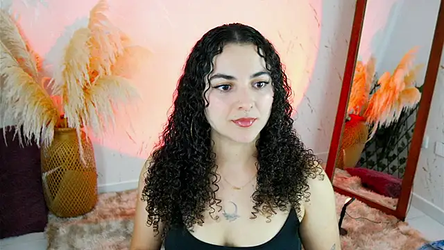 Snapshot of merida_bell18 chatting on November 23, 2025, 11:26 pm merida bell18 online show from November 23, 2025, 11:26 pm