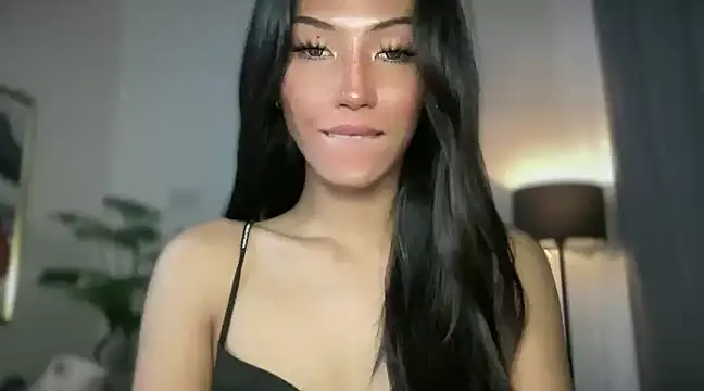 Snapshot of Bella_Gordon chatting on February 22, 2025, 7:14 pm Bella Gordon online show from February 22, 2025, 7:14 pm