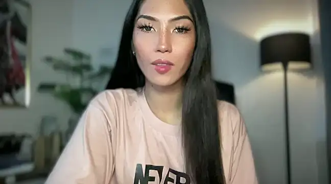 Snapshot of Bella_Gordon chatting on February 24, 2025, 10:26 am Bella Gordon online show from February 24, 2025, 10:26 am