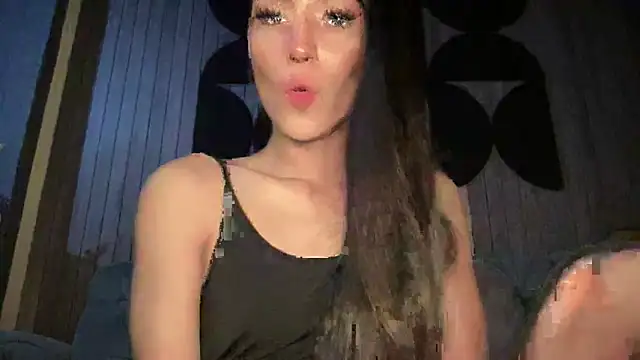 Snapshot of Bella_Gordon chatting on September 24, 2025, 4:38 am Bella Gordon online show from September 24, 2025, 4:38 am