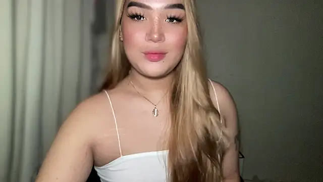 Snapshot of MissCataleyaxxx chatting on March 20, 2025, 11:45 pm MissCataleyaxxx online show from March 20, 2025, 11:45 pm