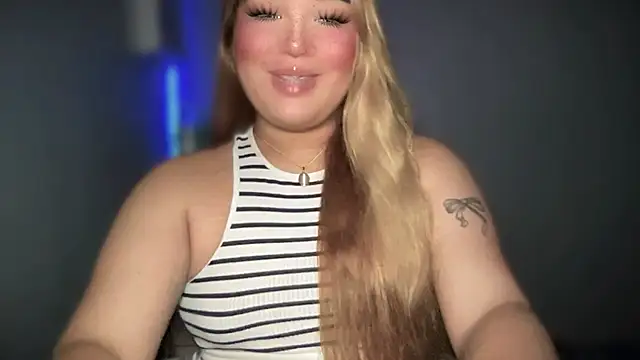 Snapshot of MissCataleyaxxx chatting on September 14, 2025, 12:04 pm MissCataleyaxxx online show from September 14, 2025, 12:04 pm