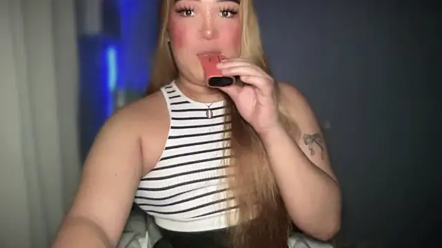 Snapshot of MissCataleyaxxx chatting on September 16, 2025, 2:12 am MissCataleyaxxx online show from September 16, 2025, 2:12 am