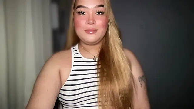 Snapshot of MissCataleyaxxx chatting on November 3, 2025, 12:57 am MissCataleyaxxx online show from November 3, 2025, 12:57 am