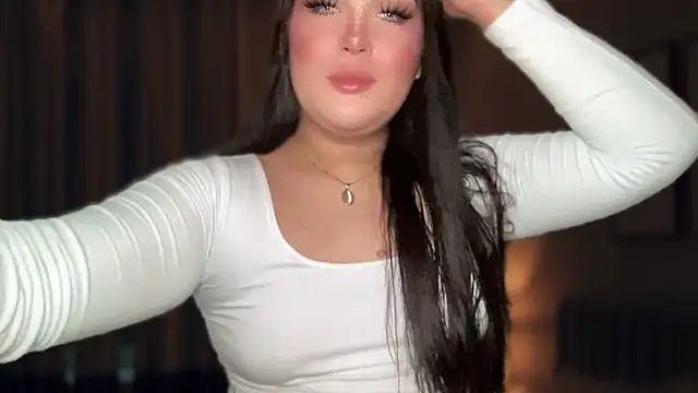 Snapshot of MissCataleyaxxx chatting on November 4, 2025, 11:48 pm MissCataleyaxxx online show from November 4, 2025, 11:48 pm