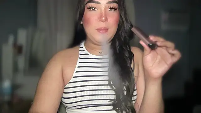 Snapshot of MissCataleyaxxx chatting on November 15, 2025, 12:08 am MissCataleyaxxx online show from November 15, 2025, 12:08 am