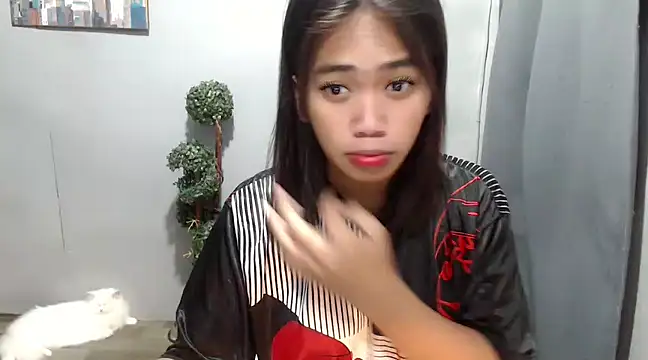 Snapshot of pinay_sofia chatting on March 17, 2025, 1:35 am pinay sofia online show from March 17, 2025, 1:35 am