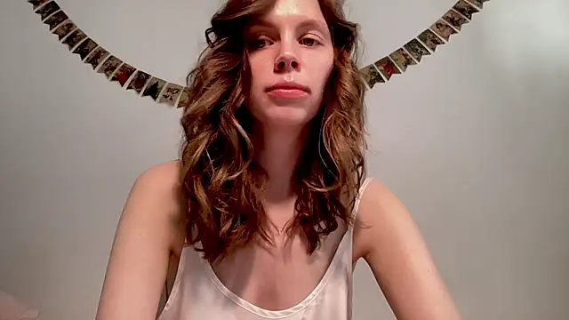 Snapshot of Nikki_Mimimi chatting on February 5, 2025, 10:08 am Nikki Mimimi online show from February 5, 2025, 10:08 am