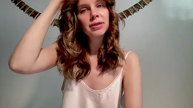 Snapshot of Nikki_Mimimi chatting on February 7, 2025, 10:19 am Nikki Mimimi online show from February 7, 2025, 10:19 am