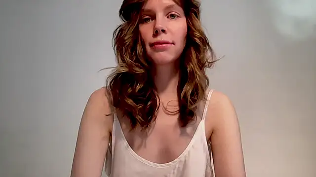 Snapshot of Nikki_Mimimi chatting on February 19, 2025, 10:12 am Nikki Mimimi online show from February 19, 2025, 10:12 am