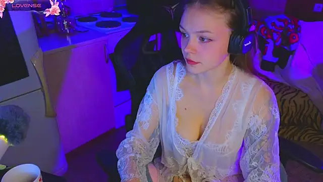 Snapshot of _D_Love_ chatting on November 2, 2025, 12:07 pm  D Love  online show from November 2, 2025, 12:07 pm