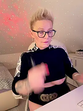 German Milf online show from February 14, 2026, 1:41 pm