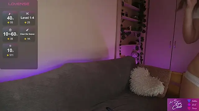 Snapshot of Ali_Cooper chatting on February 26, 2025, 5:39 pm Ali Cooper online show from February 26, 2025, 5:39 pm