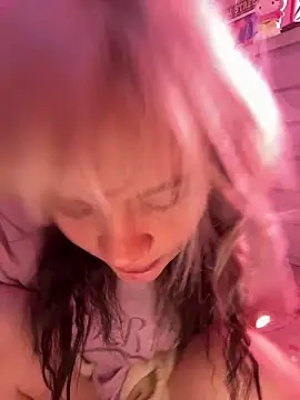 Cutiepiespanks online show from April 8, 2026, 7:14 pm