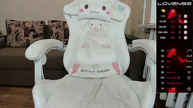 LittleCandy18 online show from December 20, 2024, 9:06 pm