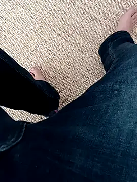 Snapshot of Mark_Dad chatting on December 15, 2024, 4:04 pm Mark Dad online show from December 15, 2024, 4:04 pm