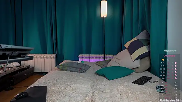 VIktorSecret online show from December 22, 2025, 3:47 am