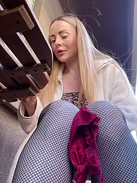 EmaSalis online show from March 12, 2025, 12:36 pm