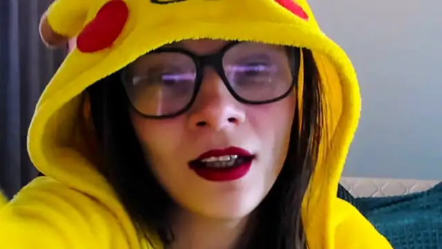 MollyLollipop online show from September 19, 2025, 4:14 am