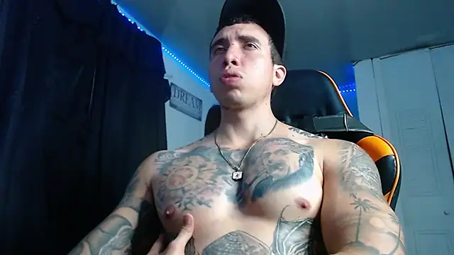 Snapshot of Adam_Hudsond chatting on November 7, 2025, 3:50 am Adam Hudsond online show from November 7, 2025, 3:50 am