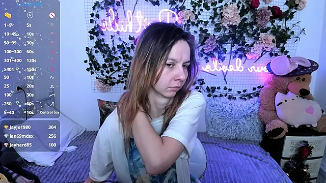 Snapshot of Bell_a_mi_ chatting on January 12, 2026, 2:44 pm Bell a mi online show from January 12, 2026, 2:44 pm