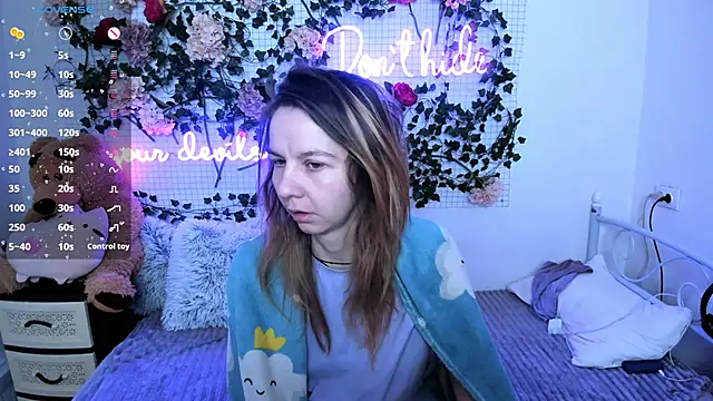 Snapshot of Bell_a_mi_ chatting on January 18, 2026, 3:05 pm Bell a mi online show from January 18, 2026, 3:05 pm