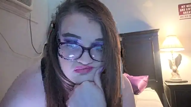 kittykatlovesyou online show from February 16, 2026, 5:42 pm