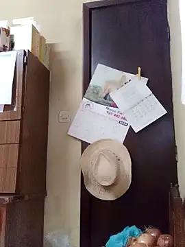 White rabbit  online show from January 6, 2025, 10:13 am