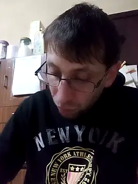 White rabbit  online show from February 12, 2025, 9:01 pm