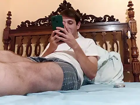 White rabbit  online show from September 21, 2025, 9:16 pm