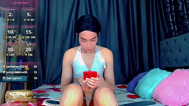 Snapshot of nickyminach_ chatting on March 13, 2025, 9:37 pm nickyminach online show from March 13, 2025, 9:37 pm