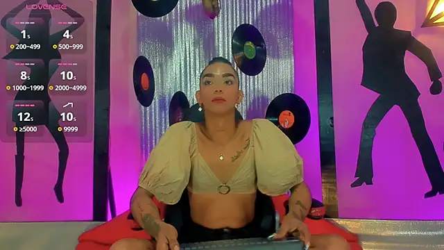 Snapshot of nickyminach_ chatting on November 13, 2025, 7:13 pm nickyminach online show from November 13, 2025, 7:13 pm