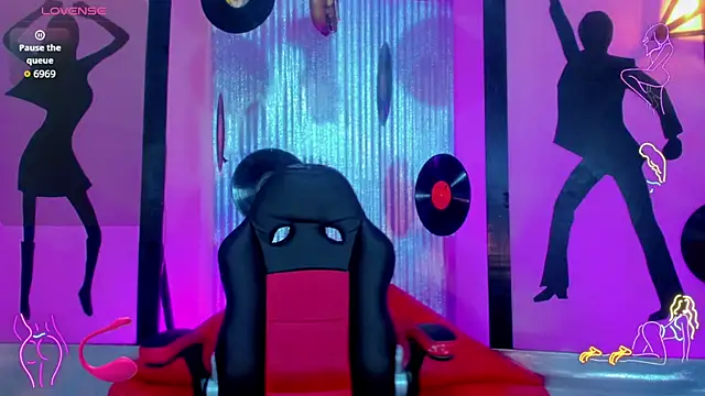 Snapshot of nickyminach_ chatting on November 19, 2025, 7:25 pm nickyminach online show from November 19, 2025, 7:25 pm