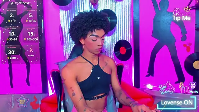 nickyminach  online show from February 28, 2026, 7:48 pm