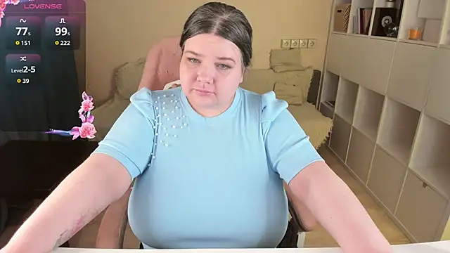 PlumPie online show from March 18, 2026, 10:46 pm