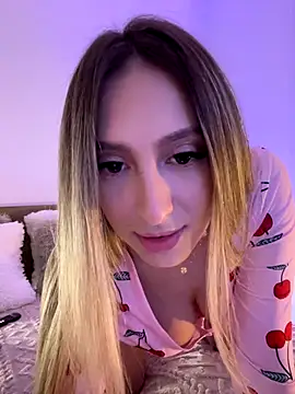 Snapshot of Eva_Ryen chatting on October 7, 2025, 4:48 pm Eva Ryen online show from October 7, 2025, 4:48 pm