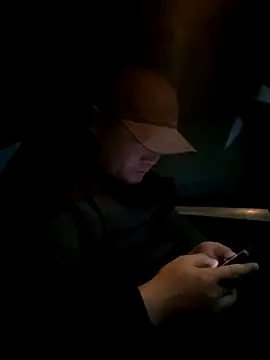 Snapshot of S00 chatting on December 1, 2024, 11:36 pm S00 online show from December 1, 2024, 11:36 pm