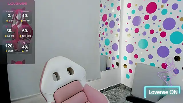 Adele LatinLady online show from January 26, 2025, 8:23 pm