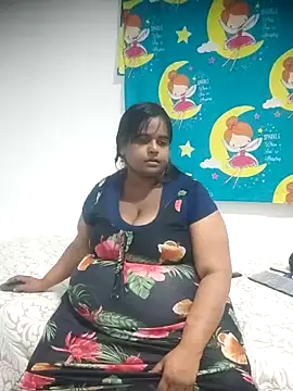 Snapshot of SusanaEshwar chatting on February 4, 2026, 8:25 pm SusanaEshwar online show from February 4, 2026, 8:25 pm